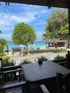Perhentian Island Resort - Big Island